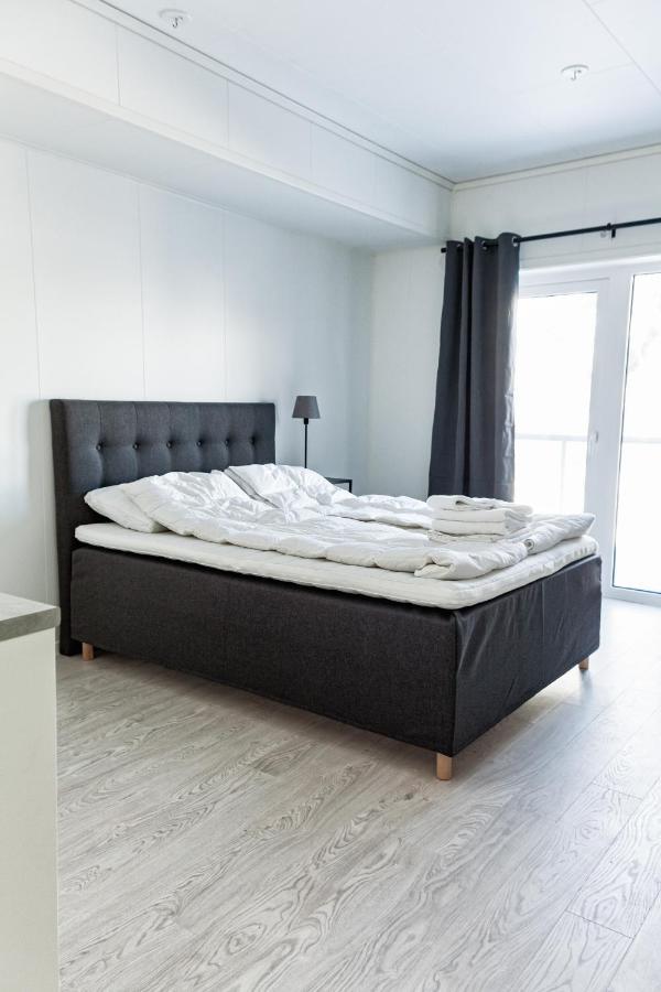 Stylish And Serviced Studio Apartment In Lofoten Svolvær Zewnętrze zdjęcie